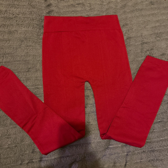 Unbranded Pants - Women's Unbranded lined Red Leggings